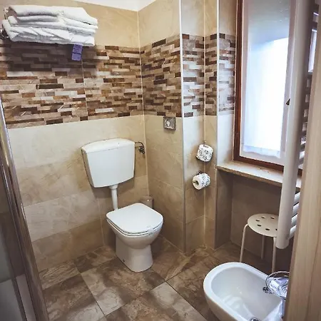 Отель Hotel City