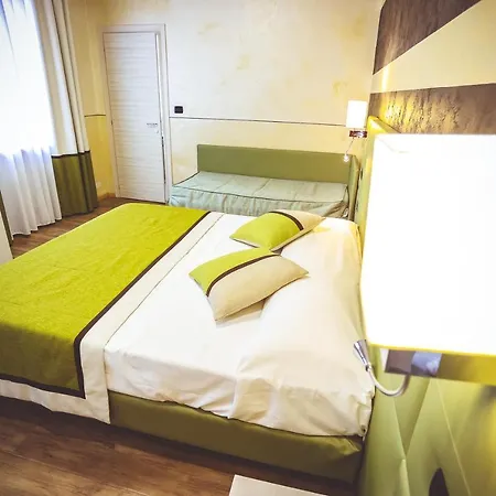 Hotel City Отель 3*