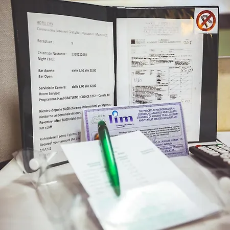 Отель Hotel City Кивассо