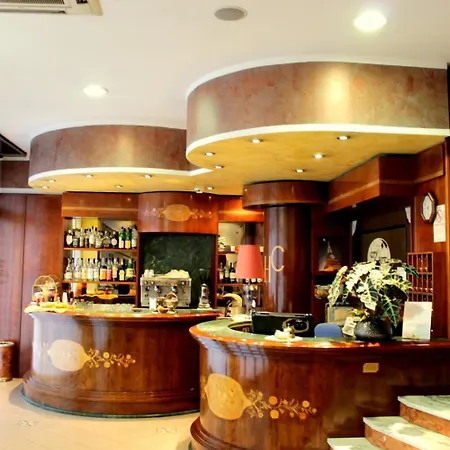 Hotel City 3* Кивассо