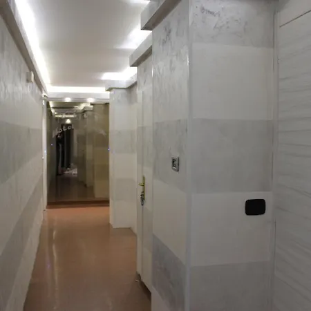 Hotel City Отель