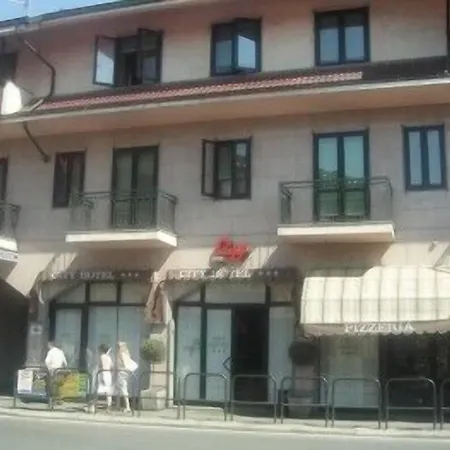 Hotel City Отель Кивассо