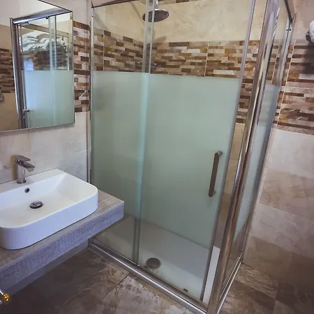 Отель Hotel City