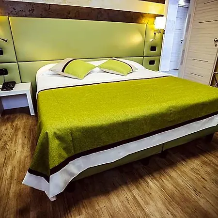Hotel City