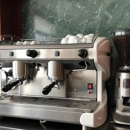 Hotel City 3* Кивассо