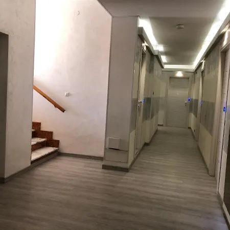 Hotel City Отель Кивассо