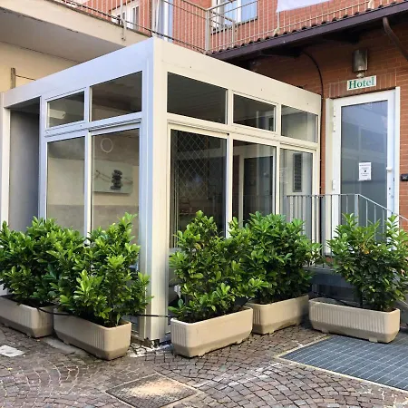 Отель Hotel City 3*